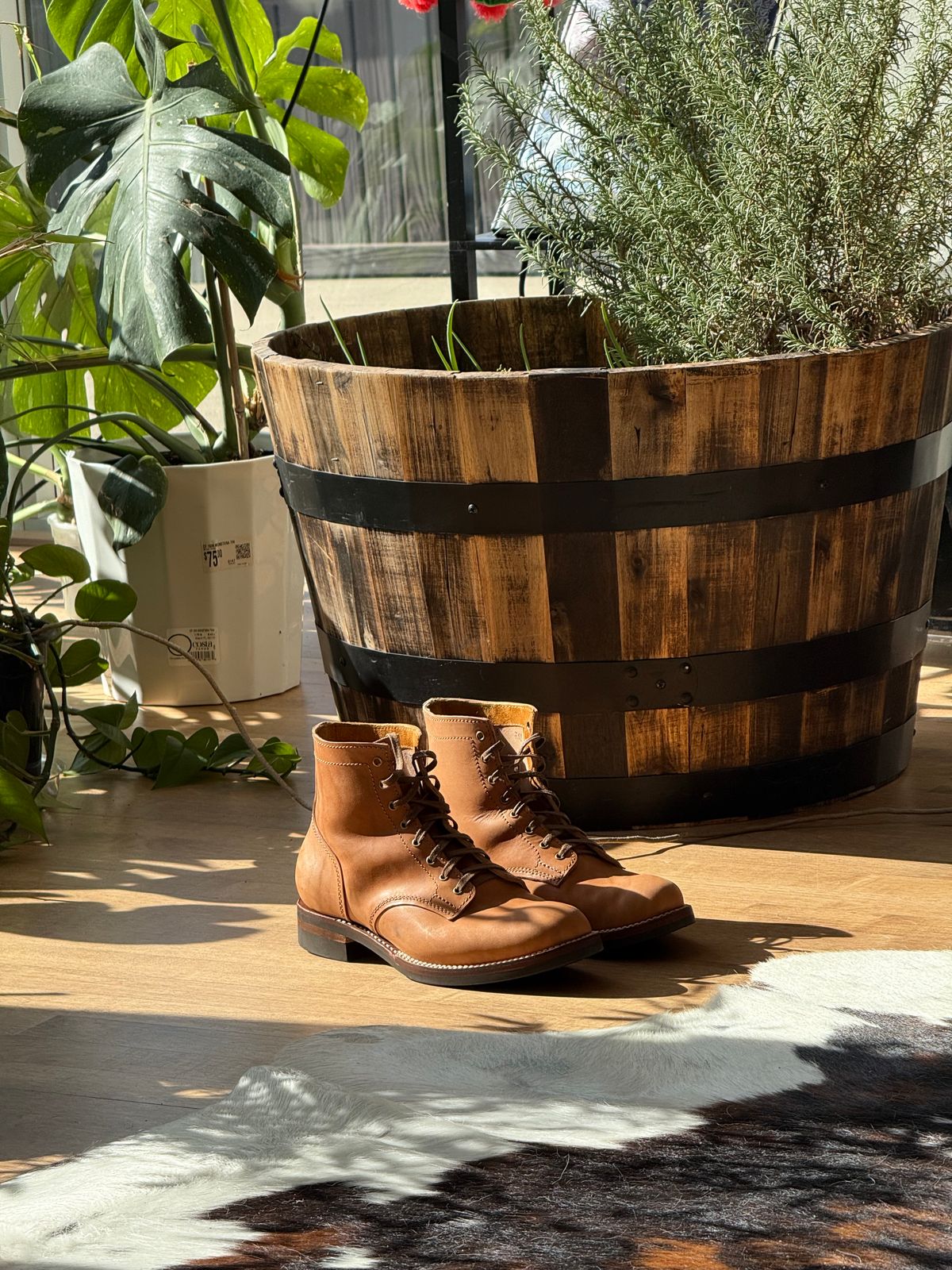 Photo by chris.8888 on October 11, 2025 of the Oldspeed Service Boot 6” in Horween Russet Horsehide Strips.