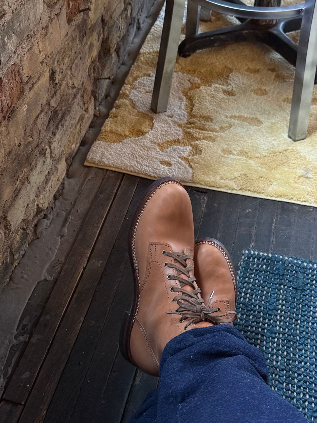 Photo by chris.8888 on October 11, 2025 of the Oldspeed Service Boot 6” in Horween Russet Horsehide Strips.