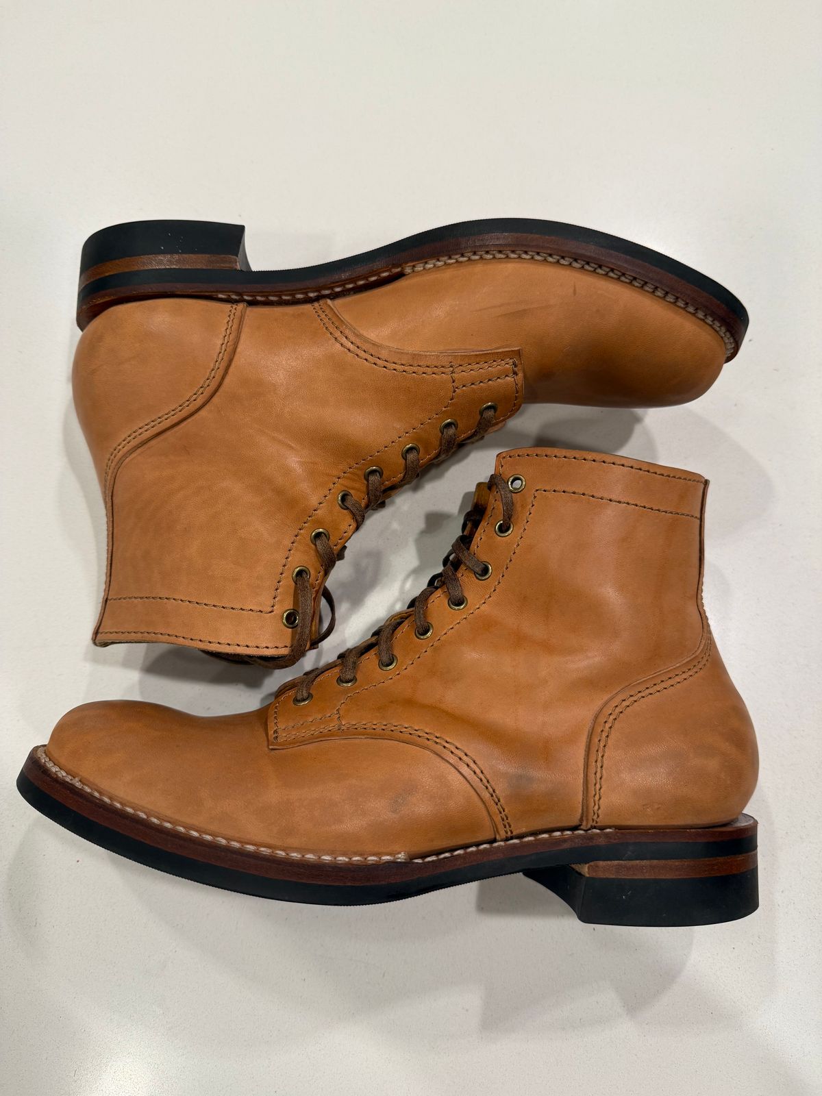 Photo by chris.8888 on October 18, 2025 of the Oldspeed Service Boot 6” in Horween Russet Horsehide Strips.