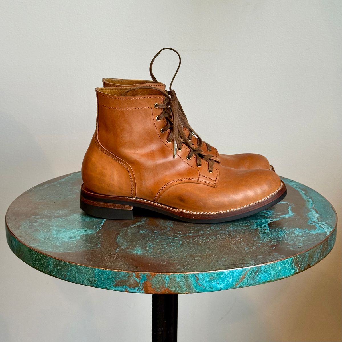 Photo by chris.8888 on November 1, 2025 of the Oldspeed Service Boot 6” in Horween Russet Horsehide Strips.