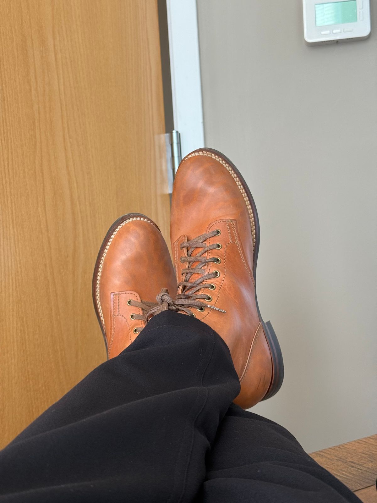 Photo by chris.8888 on November 5, 2025 of the Oldspeed MFG Service Boot 6” in Horween Russet Horsehide Strips.