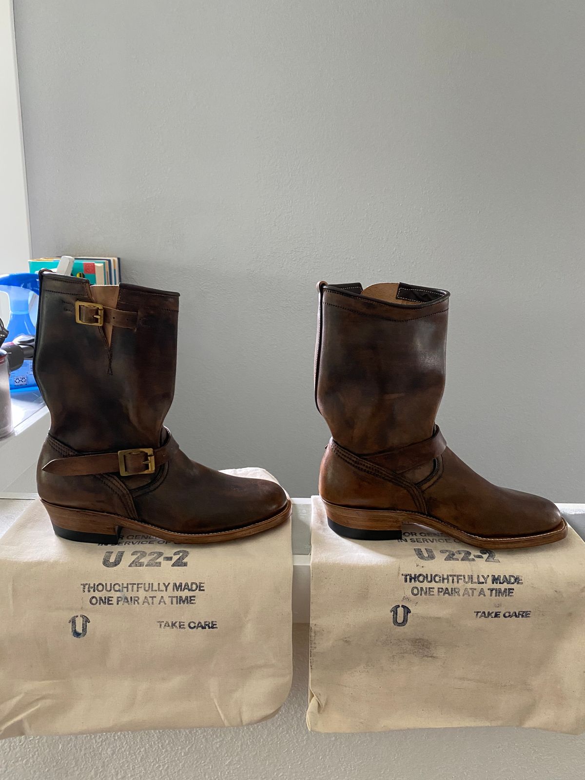 Photo by chris.8888 on July 19, 2024 of the Unsung U 22-2 Engineer Boot in Horween Chelsea Horsefront.