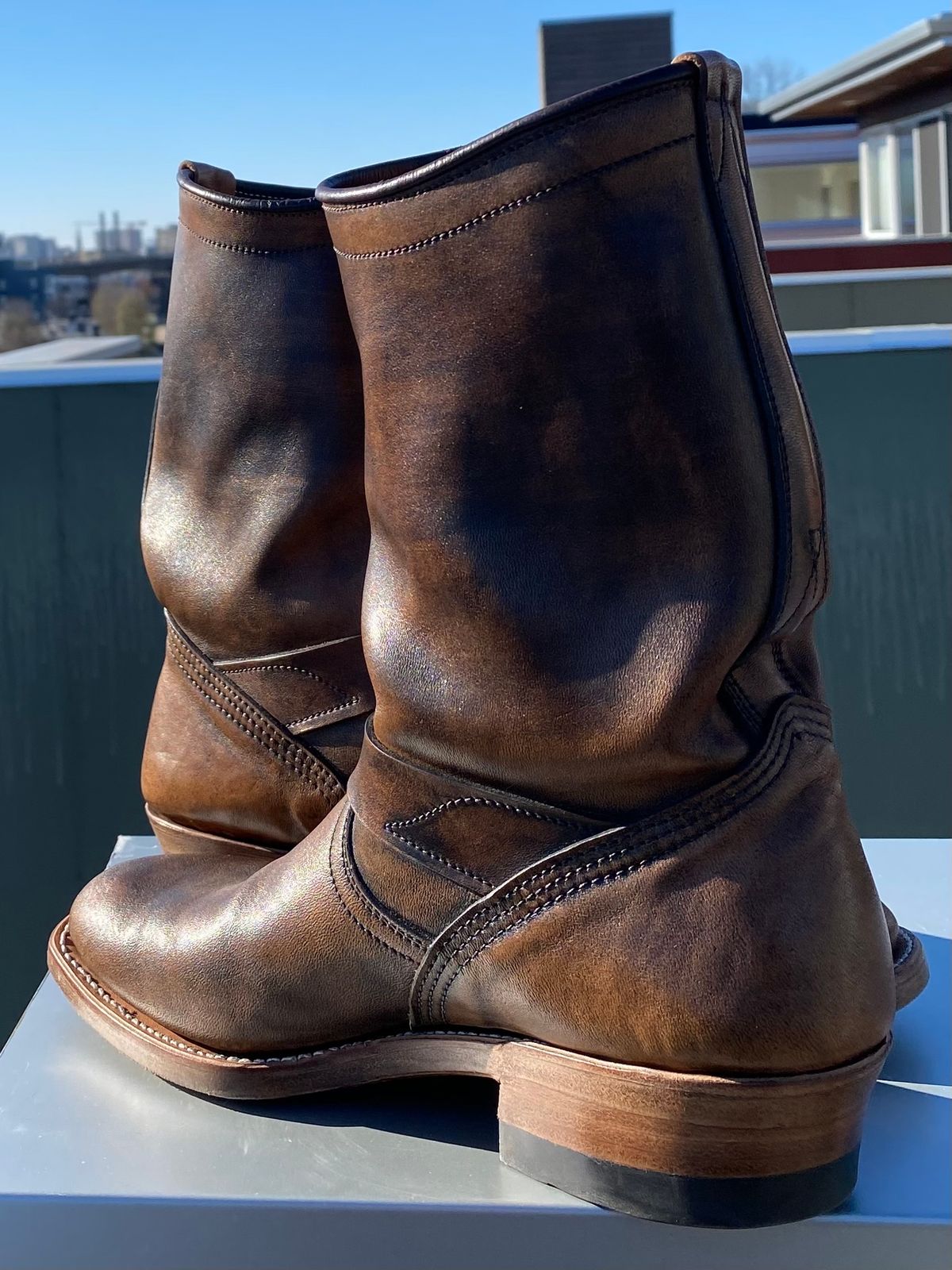 Photo by chris.8888 on December 1, 2024 of the Unsung U 22-2 Engineer Boot in Horween Chelsea Horsefront.