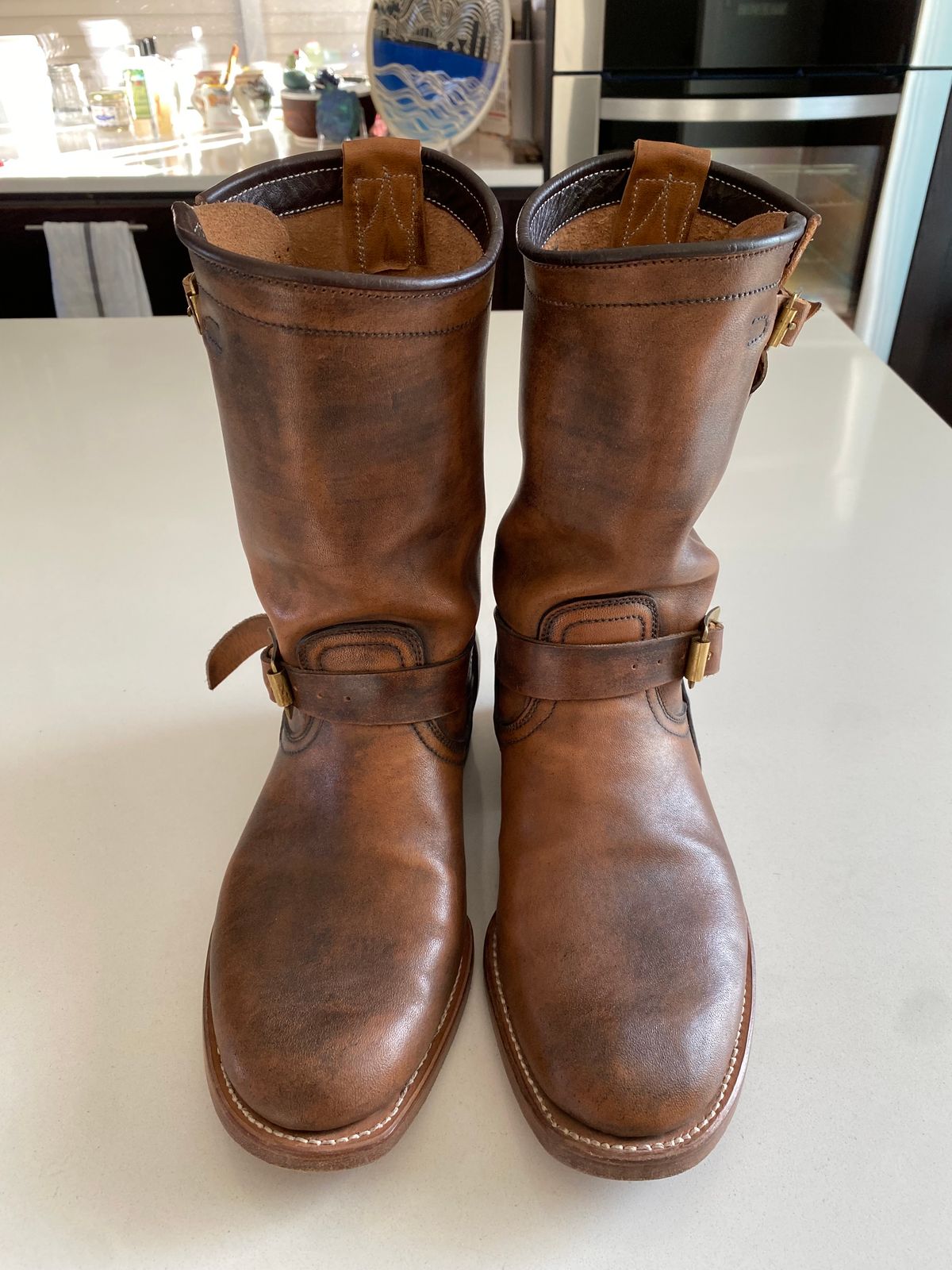 Photo by chris.8888 on May 18, 2025 of the Unsung U 22-2 Engineer Boot in Horween Chelsea Horsefront.