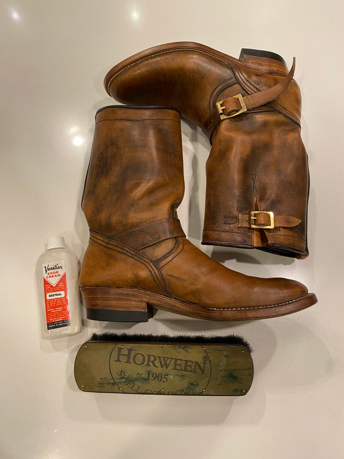 Photo by chris.8888 on June 16, 2025 of the Unsung U 22-2 Engineer Boot in Horween Chelsea Horsefront.