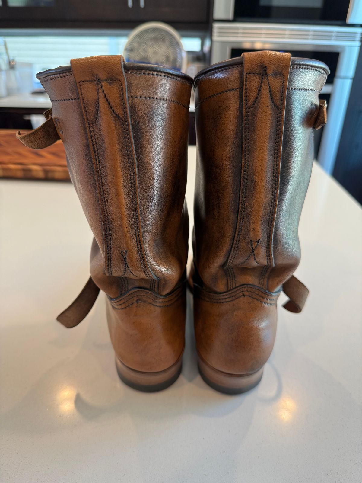 Photo by chris.8888 on July 27, 2025 of the Unsung U 22-2 Engineer Boot in Horween Chelsea Horsefront.