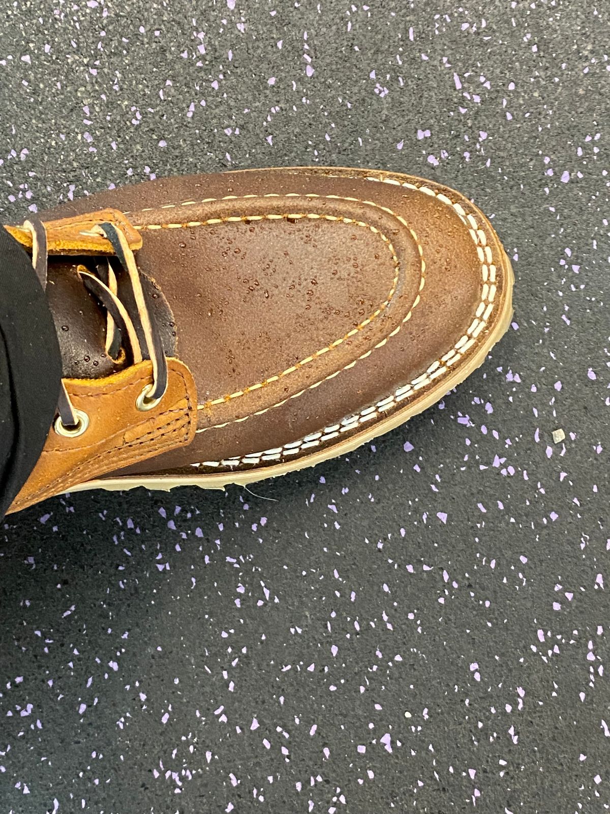 Photo by chris.8888 on May 20, 2025 of the Nicks x Parkhurst V3 in Horween Spokane Honey Smooth/Waxed.