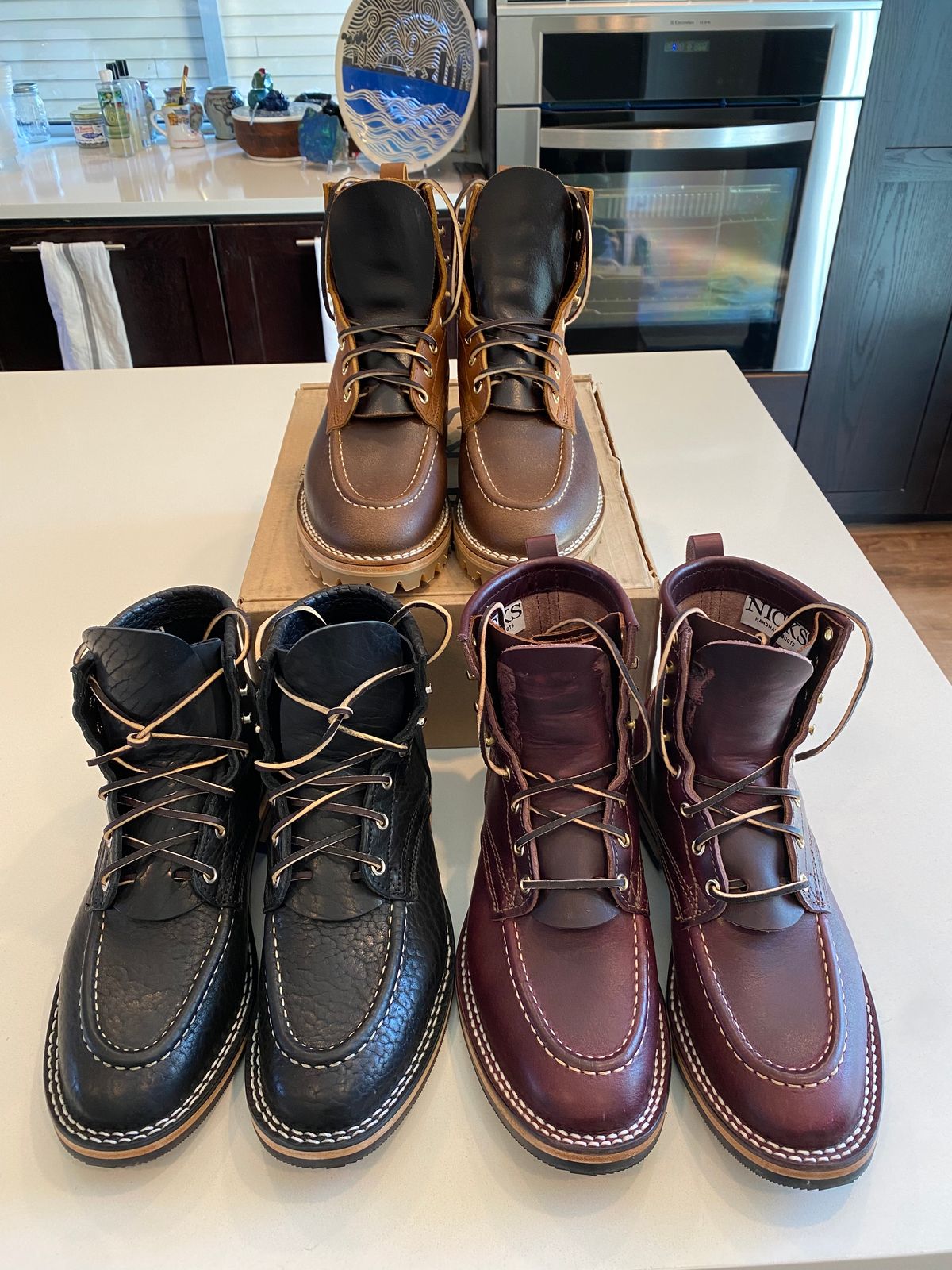 Photo by chris.8888 on May 10, 2025 of the Nicks x Parkhurst V3 in Horween Spokane Honey Smooth/Waxed.