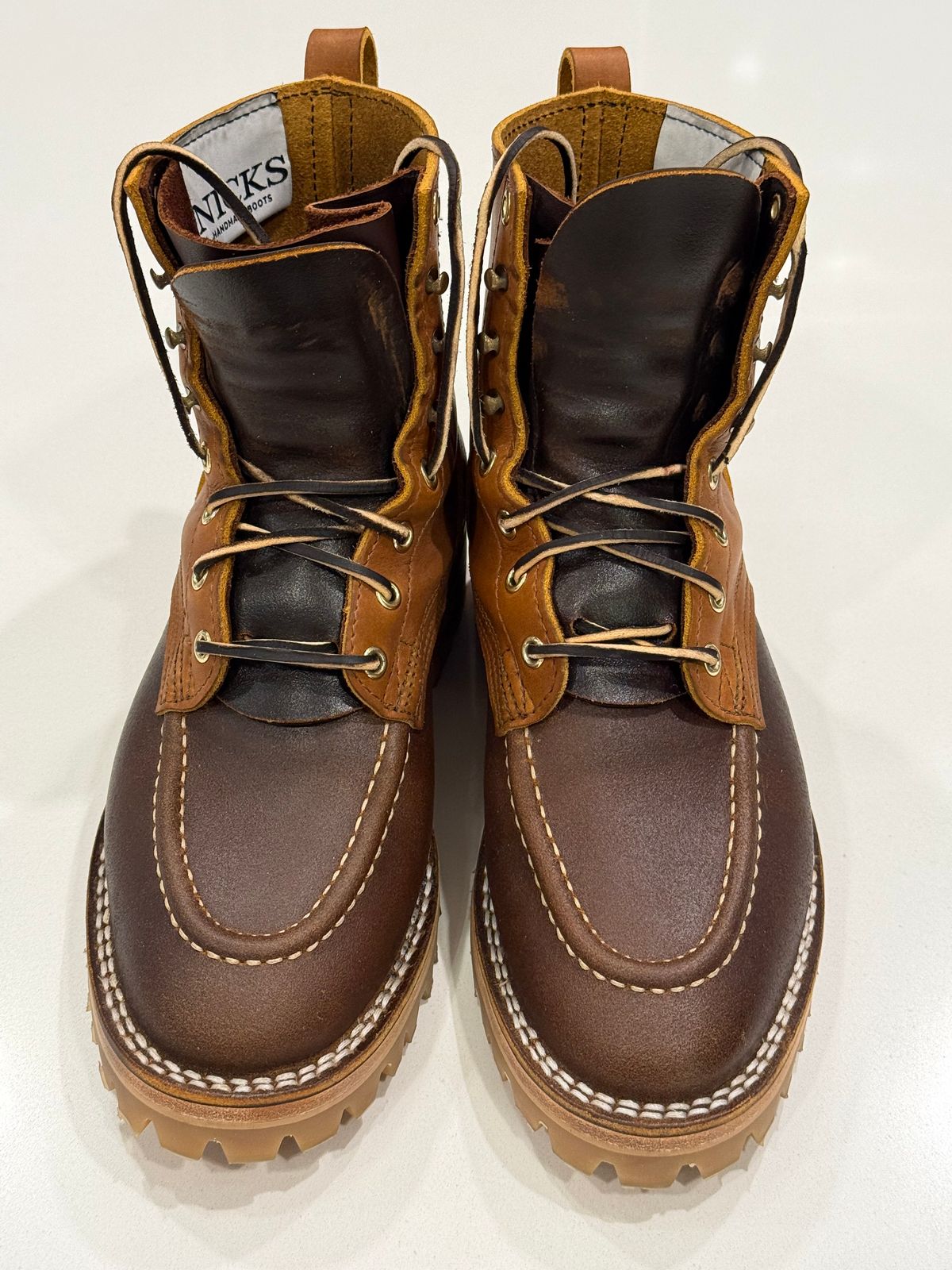 Photo by chris.8888 on September 20, 2025 of the Nicks x Parkhurst V3 in Horween Spokane Honey Smooth/Waxed.