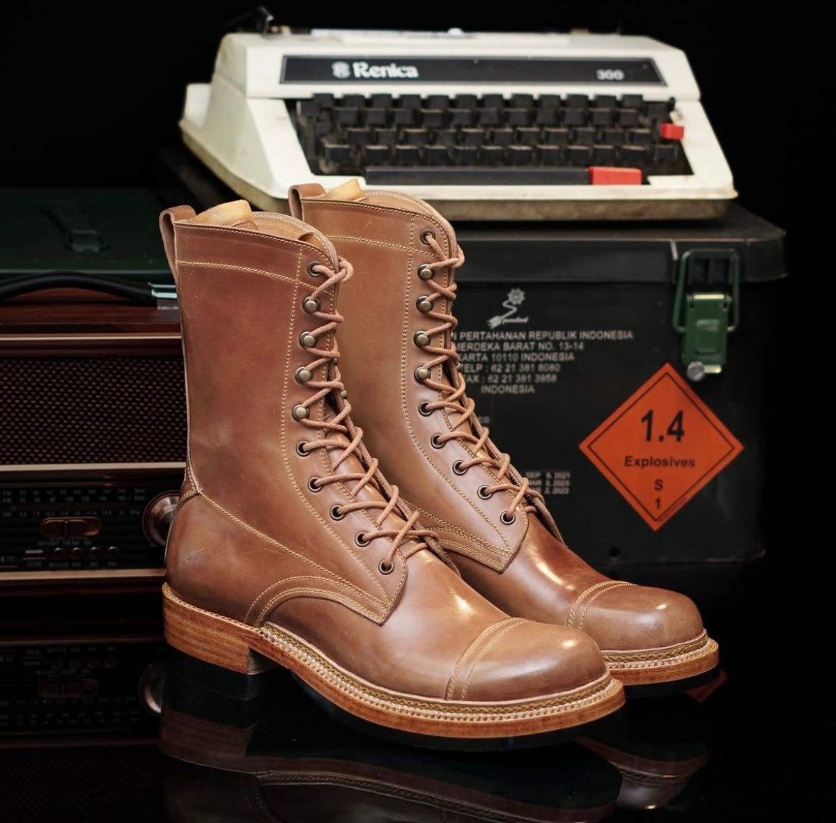 Photo by chris.8888 on June 30, 2025 of the Caswell Boot Company x Fortis Munson Last Collaboration in Horween Natural Shell Cordovan.