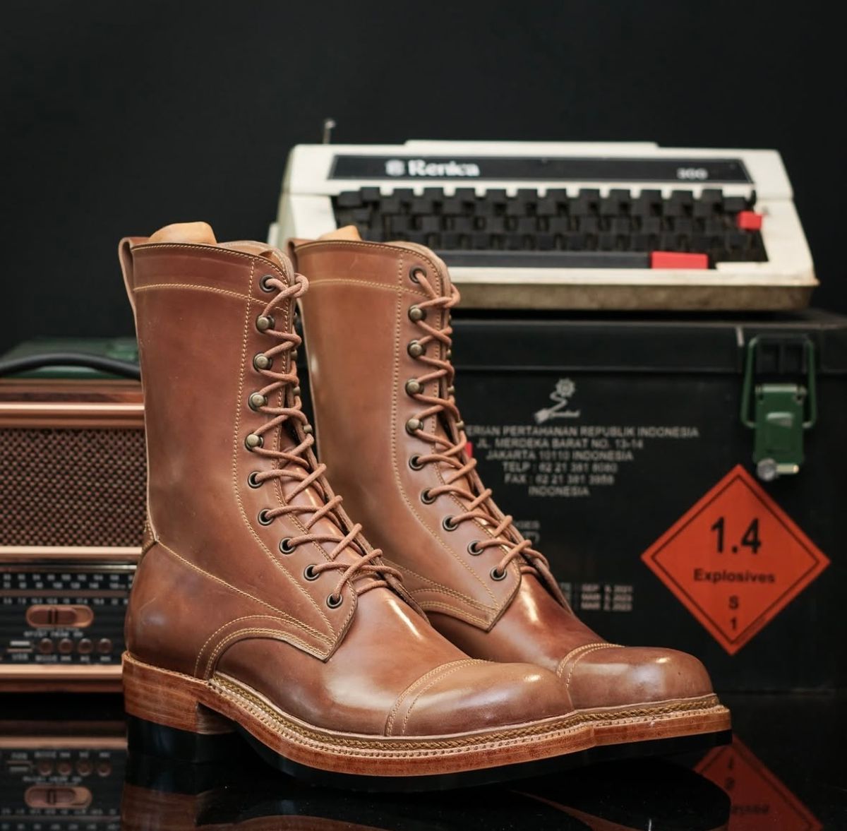 Photo by chris.8888 on June 30, 2025 of the Caswell Boot Company x Fortis Munson Last Collaboration in Horween Natural Shell Cordovan.