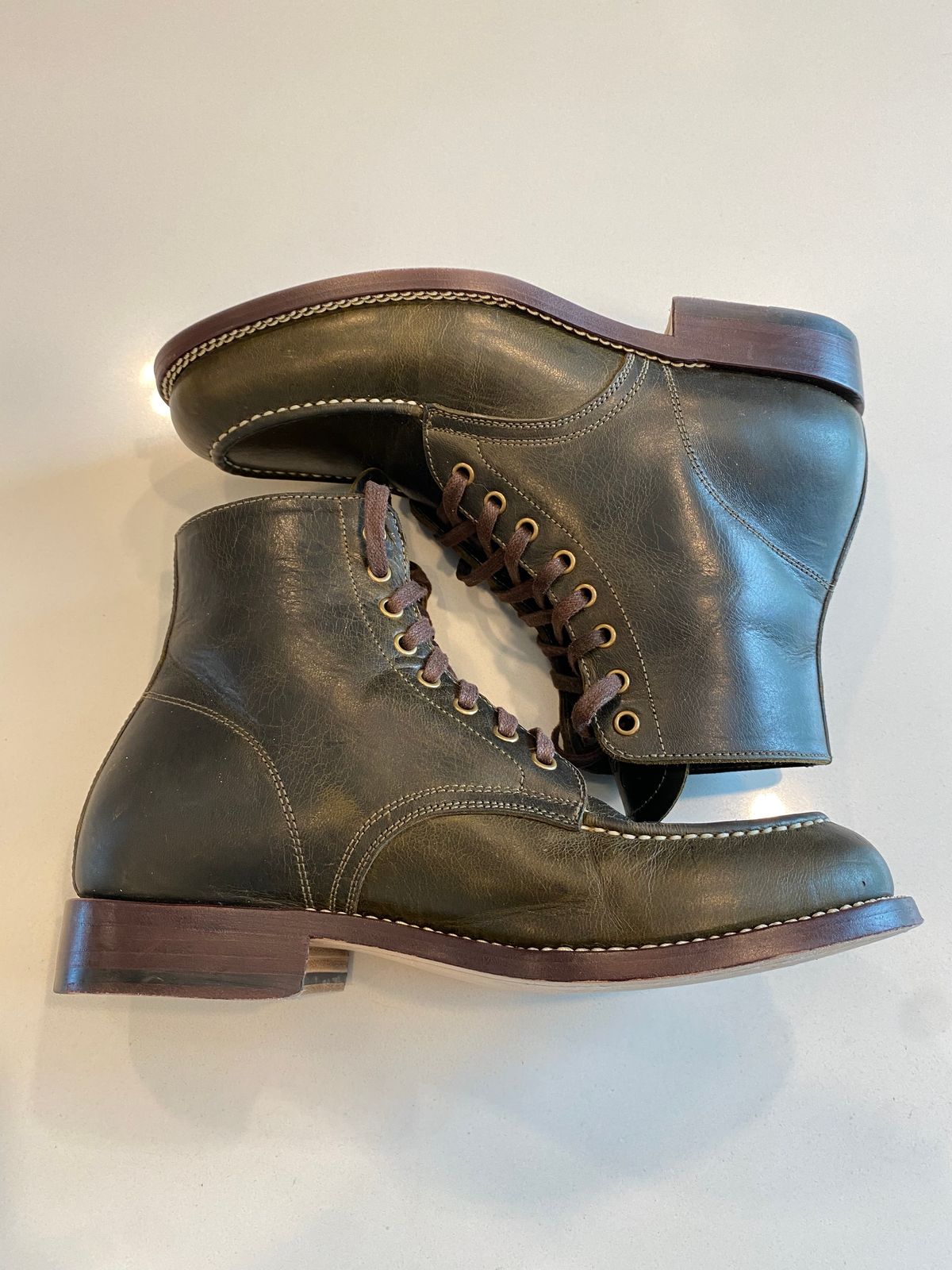 Photo by chris.8888 on May 2, 2025 of the Caswell Boot Company Danville in Gallun Olive Teton Stag.