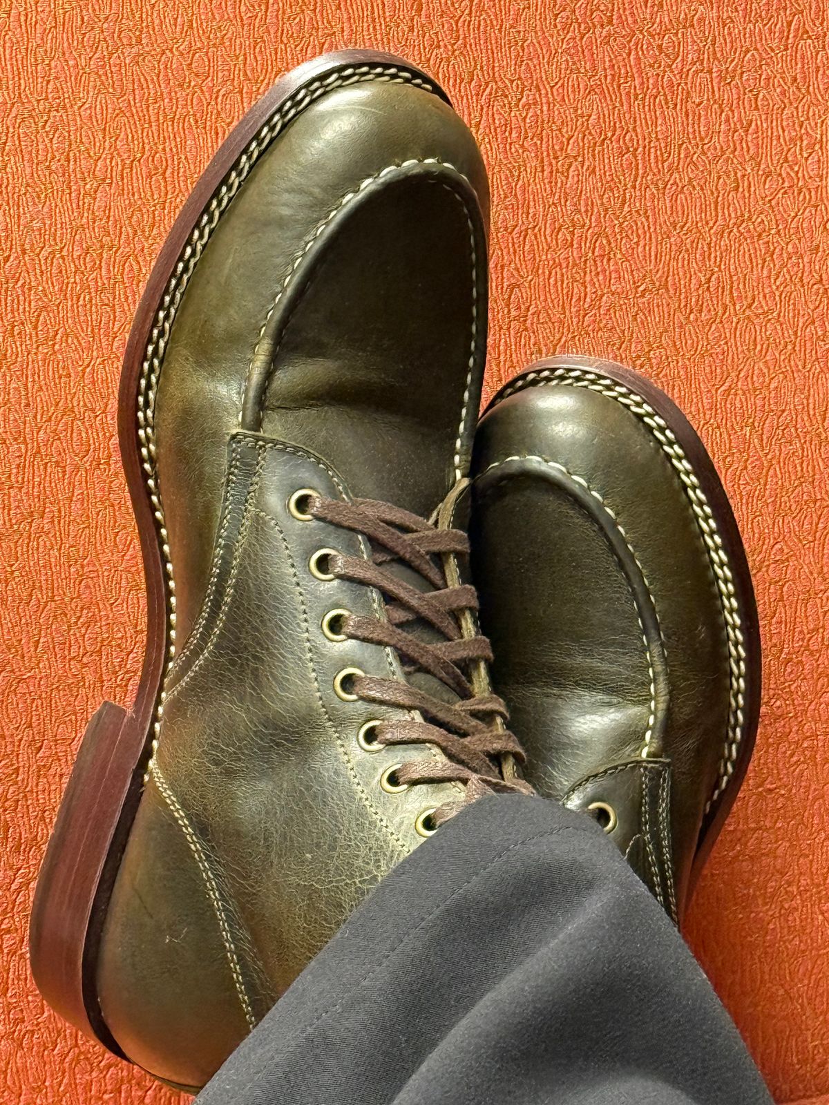 Photo by chris.8888 on September 18, 2025 of the Caswell Boot Company Danville in Gallun Olive Teton Stag.