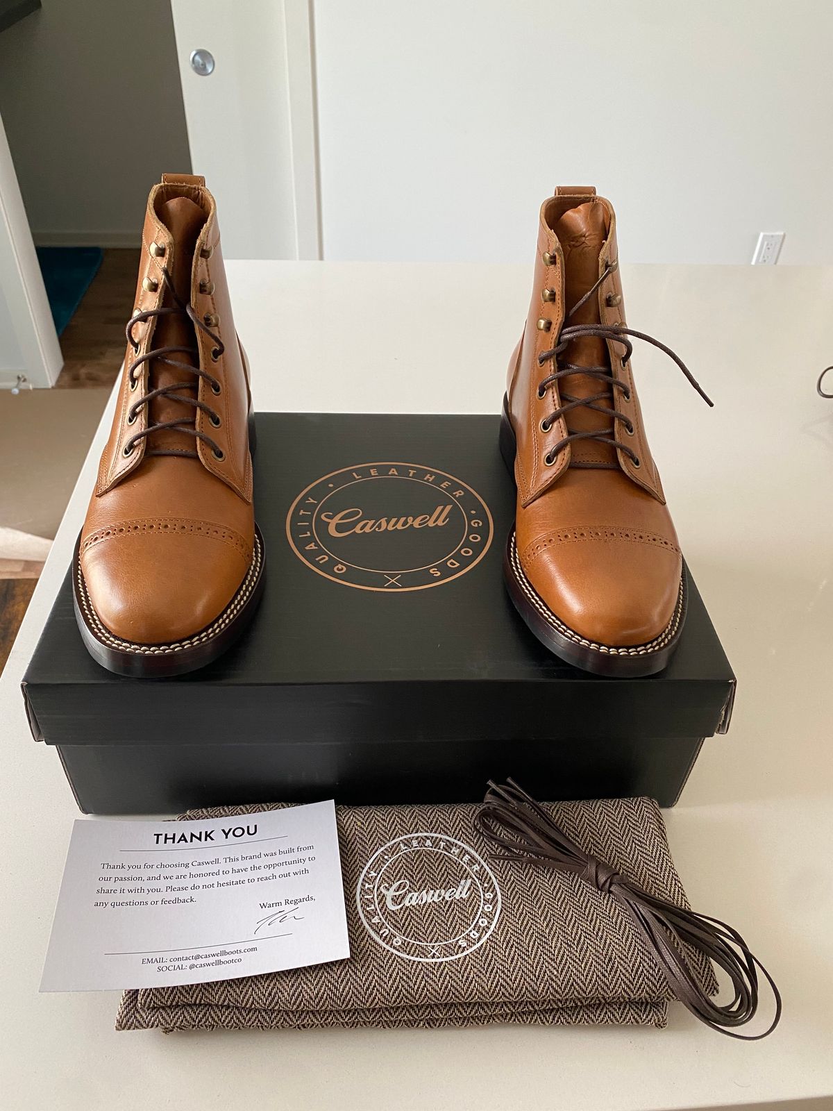 Photo by chris.8888 on March 16, 2024 of the Caswell Boot Company Garrett in Gallun Big Sky Natural Calf.