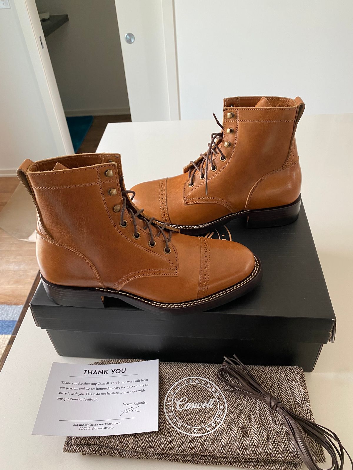 Photo by chris.8888 on March 16, 2024 of the Caswell Boot Company Garrett in Gallun Big Sky Natural Calf.