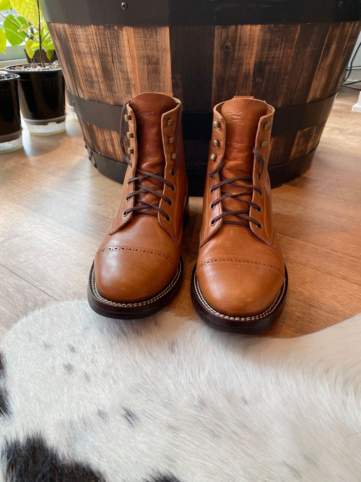 Photo by chris.8888 on November 3, 2024 of the Caswell Boot Company Garrett in Gallun Big Sky Natural Calf.