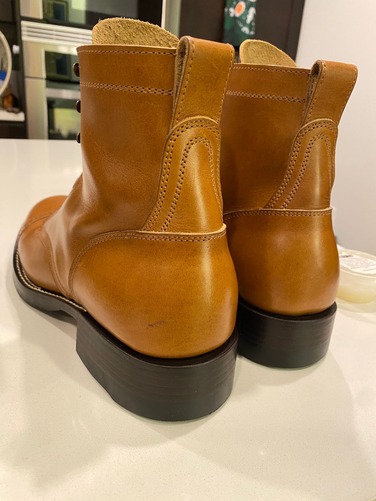 Photo by chris.8888 on February 27, 2025 of the Caswell Boot Company Garrett in Gallun Big Sky Natural Calf.