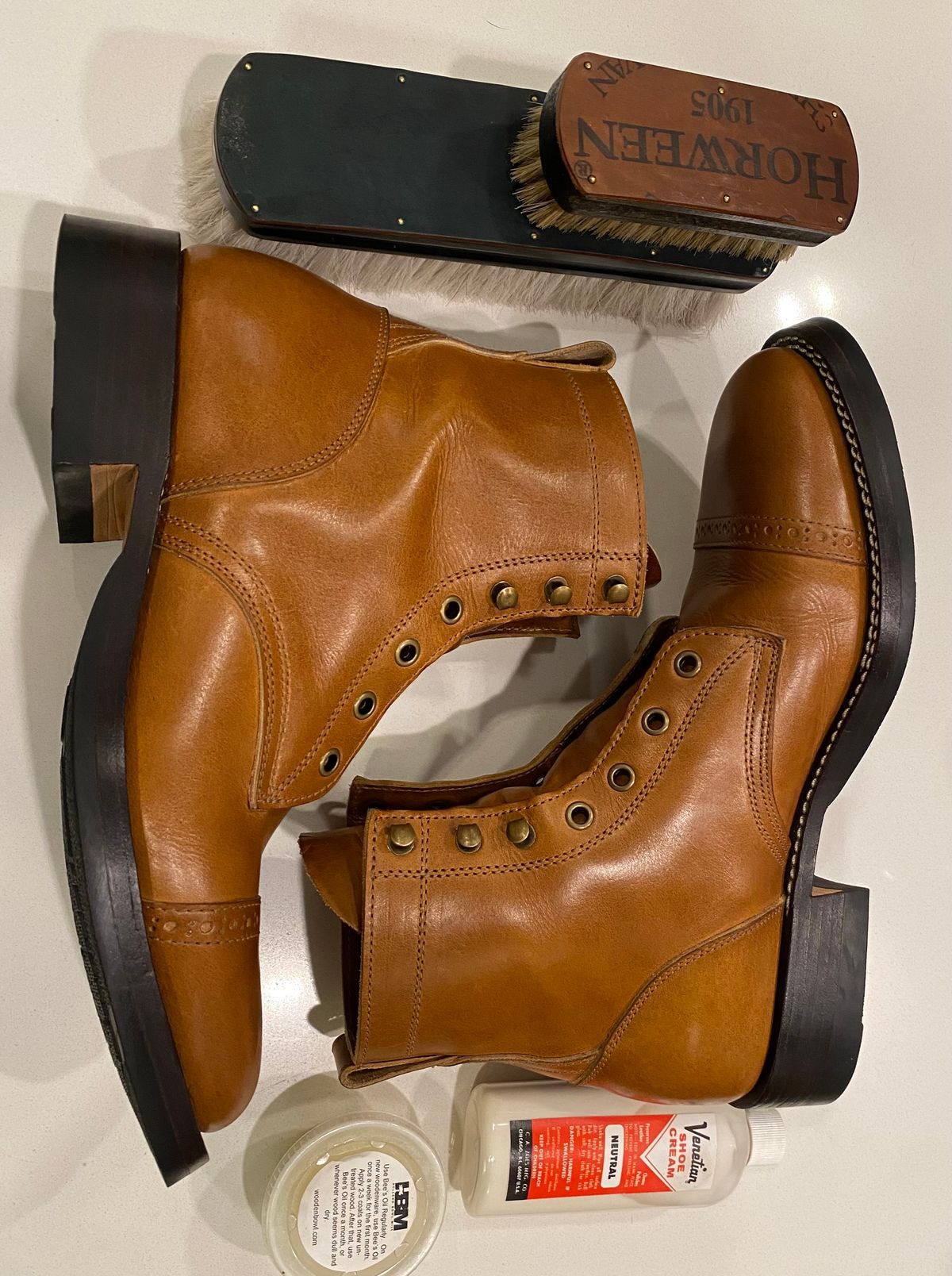 Photo by chris.8888 on February 27, 2025 of the Caswell Boot Company Garrett in Gallun Big Sky Natural Calf.