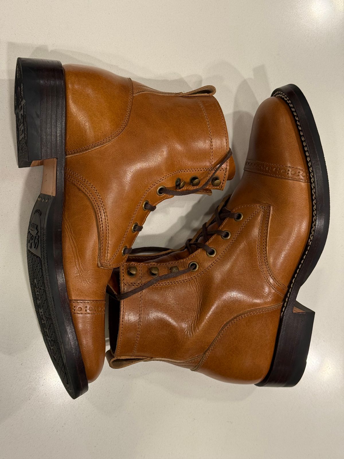 Photo by chris.8888 on September 30, 2025 of the Caswell Boot Company Garrett in Gallun Big Sky Natural Calf.