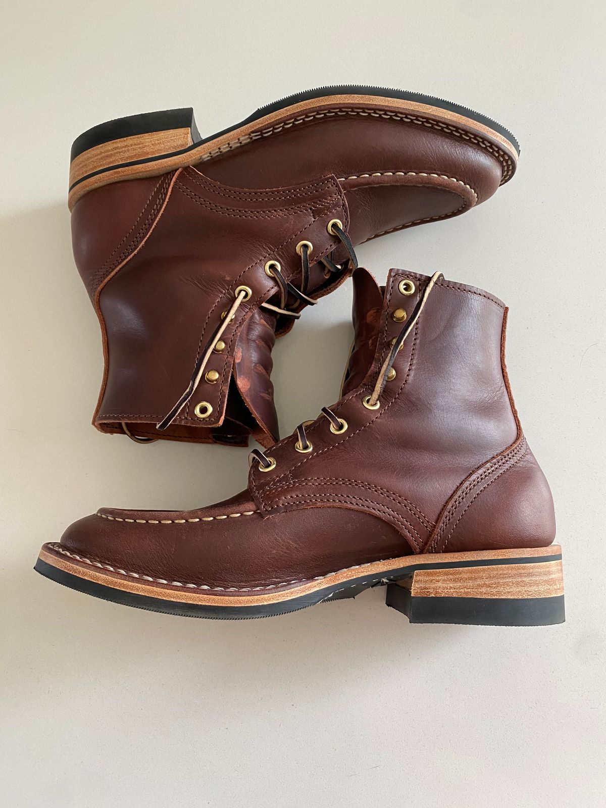 Photo by chris.8888 on June 16, 2025 of the Nicks x Parkhurst V3 in Horween Timber Roanoke.