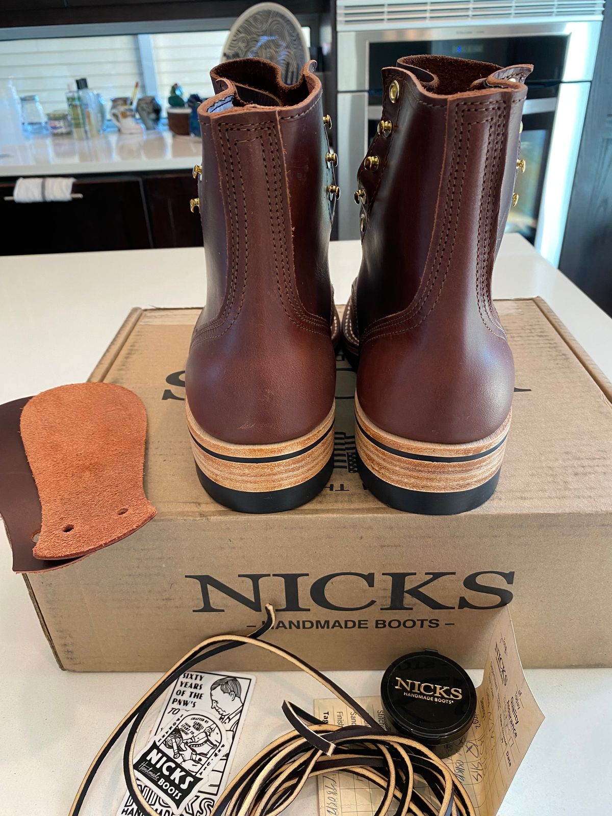 Photo by chris.8888 on May 25, 2025 of the Nicks x Parkhurst V3 in Horween Timber Roanoke.