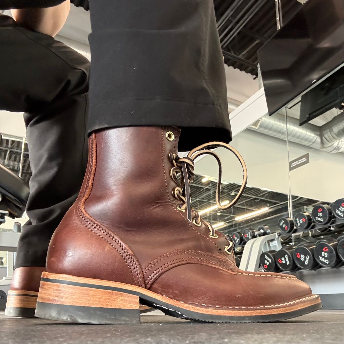 Photo by chris.8888 on February 12, 2026 of the Nicks x Parkhurst V3 in Horween Timber Roanoke.