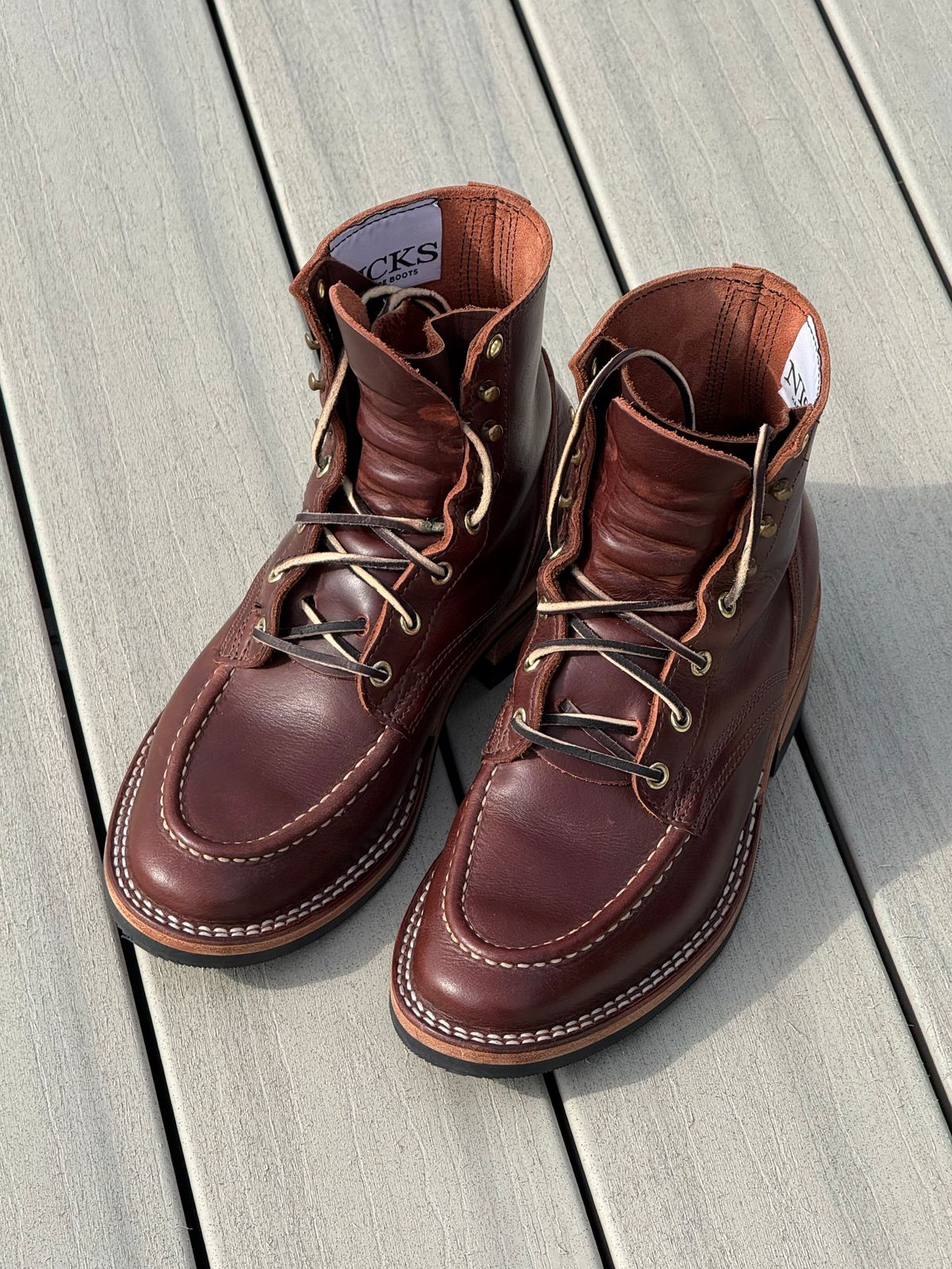 Photo by chris.8888 on February 28, 2026 of the Nicks x Parkhurst V3 in Horween Timber Roanoke.