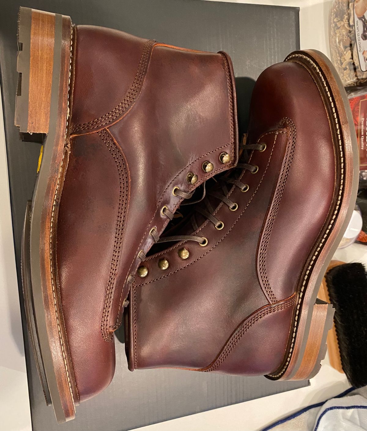 Photo by chris.8888 on December 6, 2024 of the Caswell Boot Company Carver II in Wickett & Craig Chestnut Oiled Latigo.