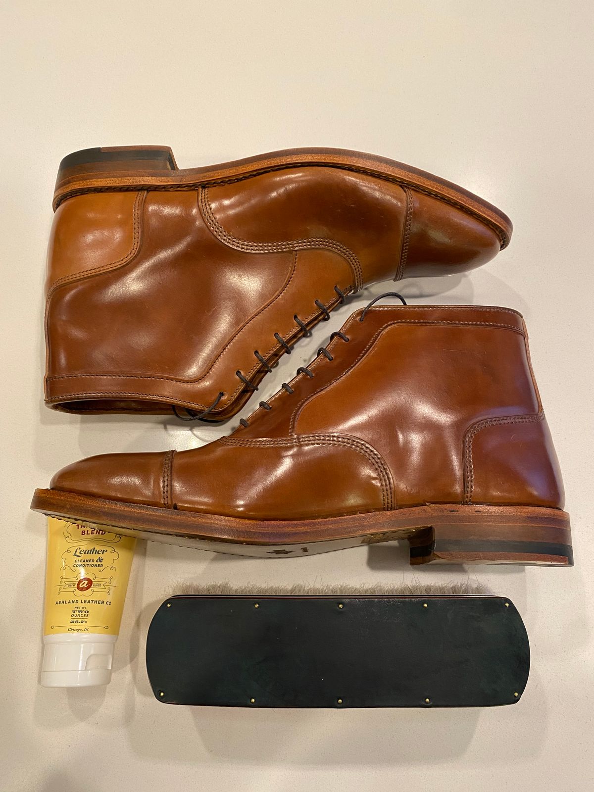 Photo by chris.8888 on January 12, 2025 of the Allen Edmonds Park Avenue Dress Boot in Horween Natural Shell Cordovan.