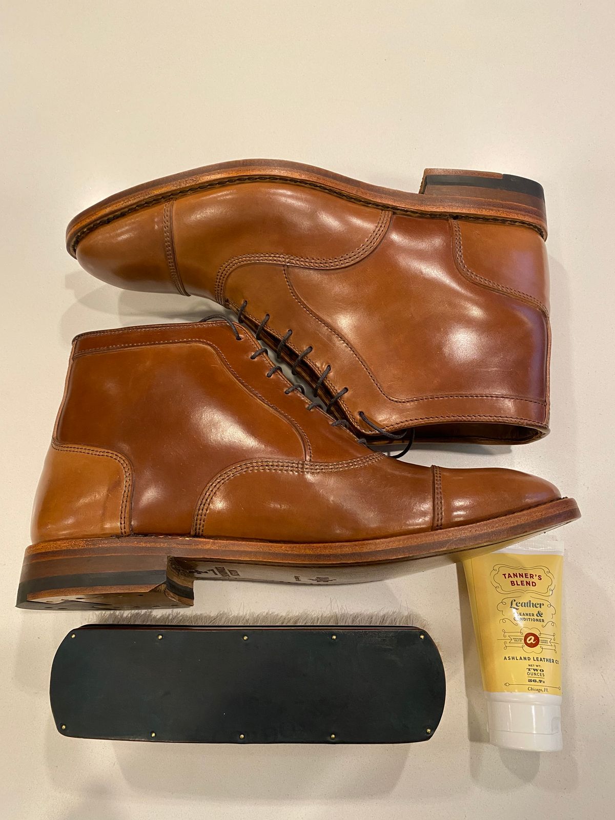 Photo by chris.8888 on January 12, 2025 of the Allen Edmonds Park Avenue Dress Boot in Horween Natural Shell Cordovan.