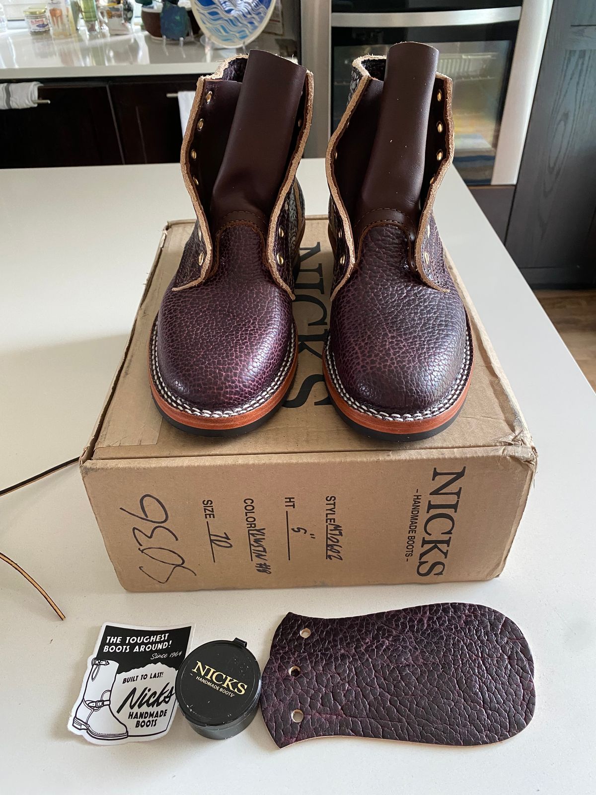 Photo by chris.8888 on June 27, 2025 of the Nicks x Parkhurst MTO in Horween Color 8 Yellowstone Bison.