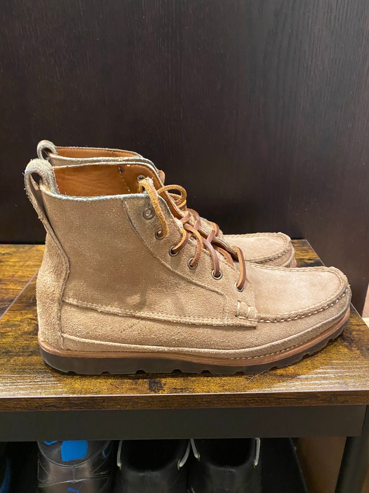 Photo by chris.8888 on November 9, 2024 of the Rancourt & Co. Harrison Boot in Horween Khaki Orion.