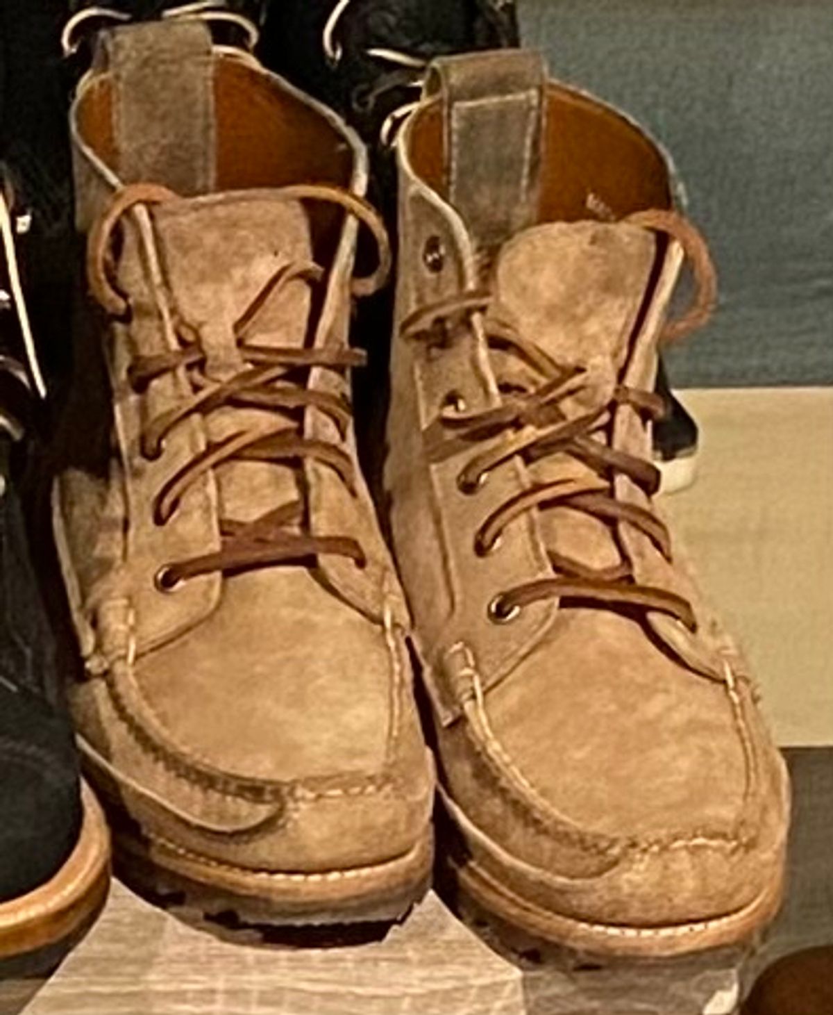 Photo by chris.8888 on April 20, 2024 of the Rancourt & Co. Harrison Boot in Horween Khaki Orion.