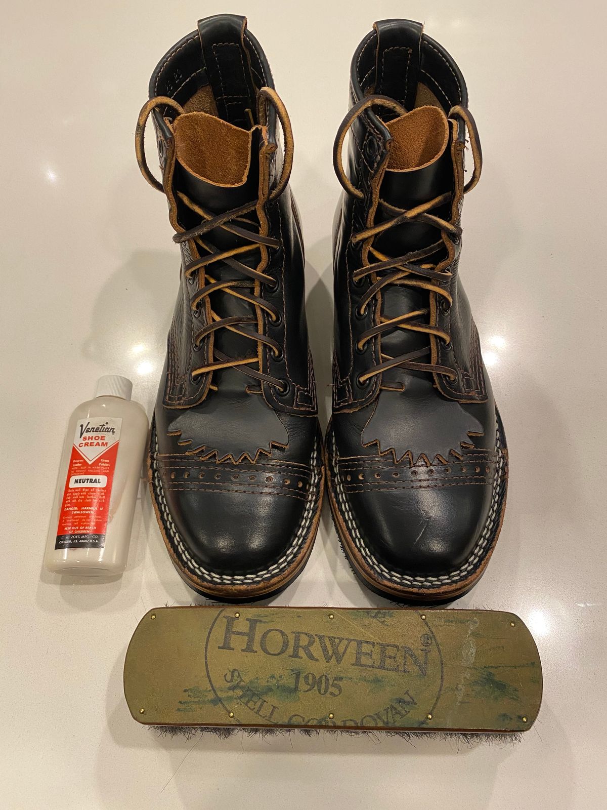 Photo by chris.8888 on May 17, 2025 of the Wesco Hendrik in Horween Black Chromexcel.