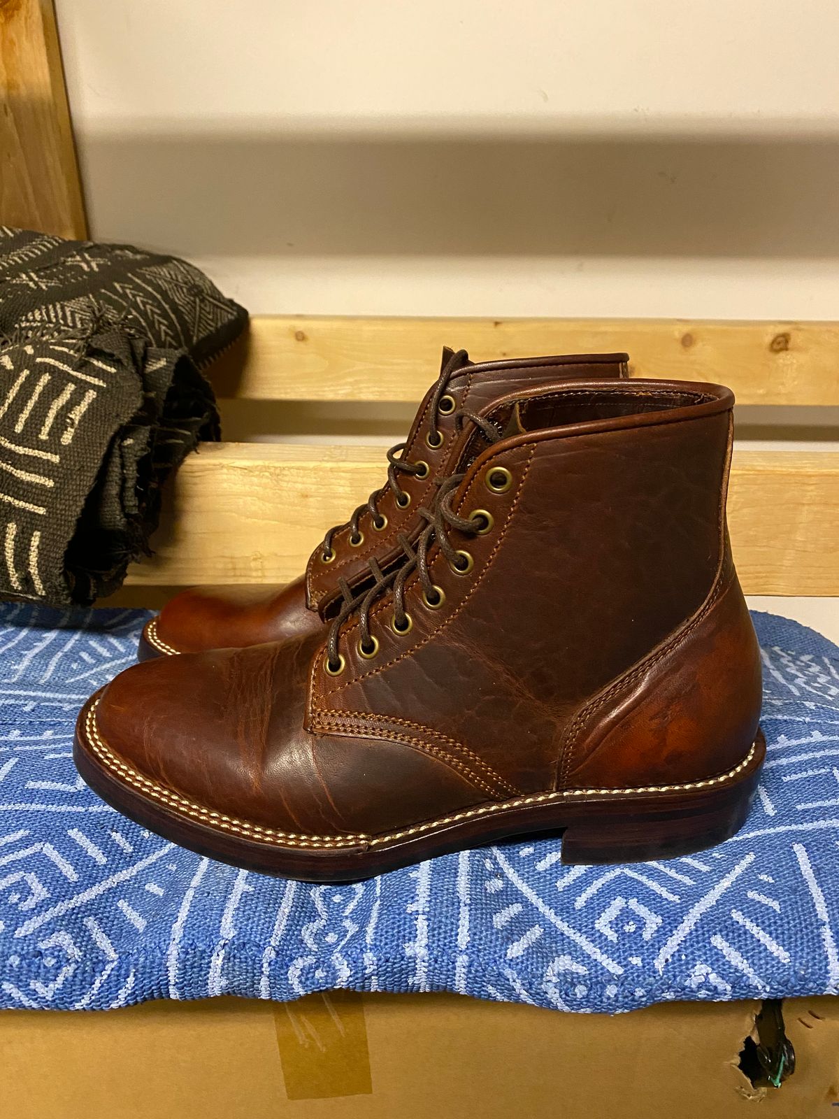 Photo by chris.8888 on November 3, 2024 of the Caswell Boot Company Eastman in Gallun Cognac Horsehide.