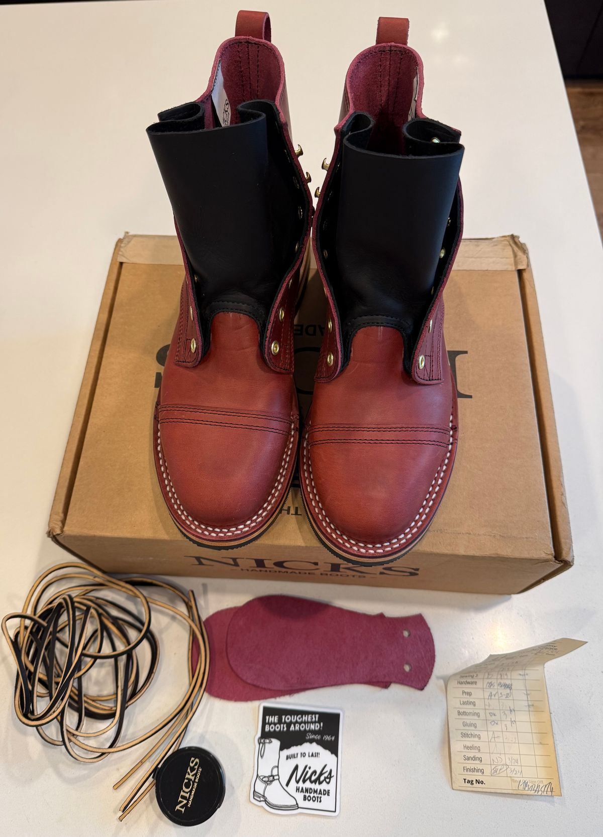 Photo by chris.8888 on March 28, 2026 of the Nicks x Parkhurst V3 in Horween Light Burgundy Predator.