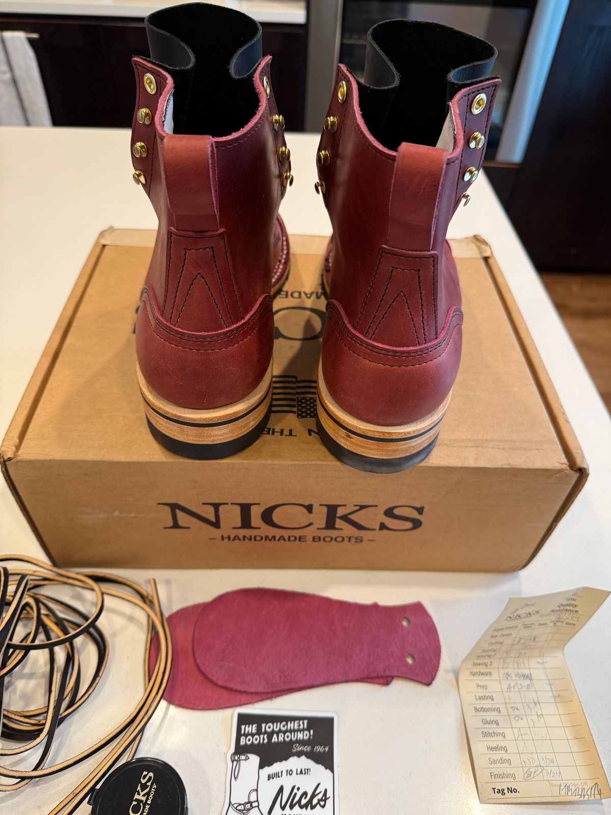 Photo by chris.8888 on March 28, 2026 of the Nicks x Parkhurst V3 in Horween Light Burgundy Predator.