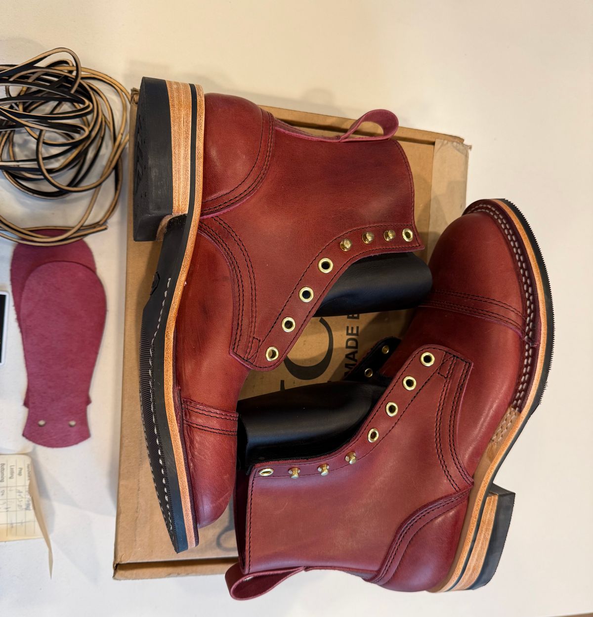 Photo by chris.8888 on March 28, 2026 of the Nicks x Parkhurst V3 in Horween Light Burgundy Predator.