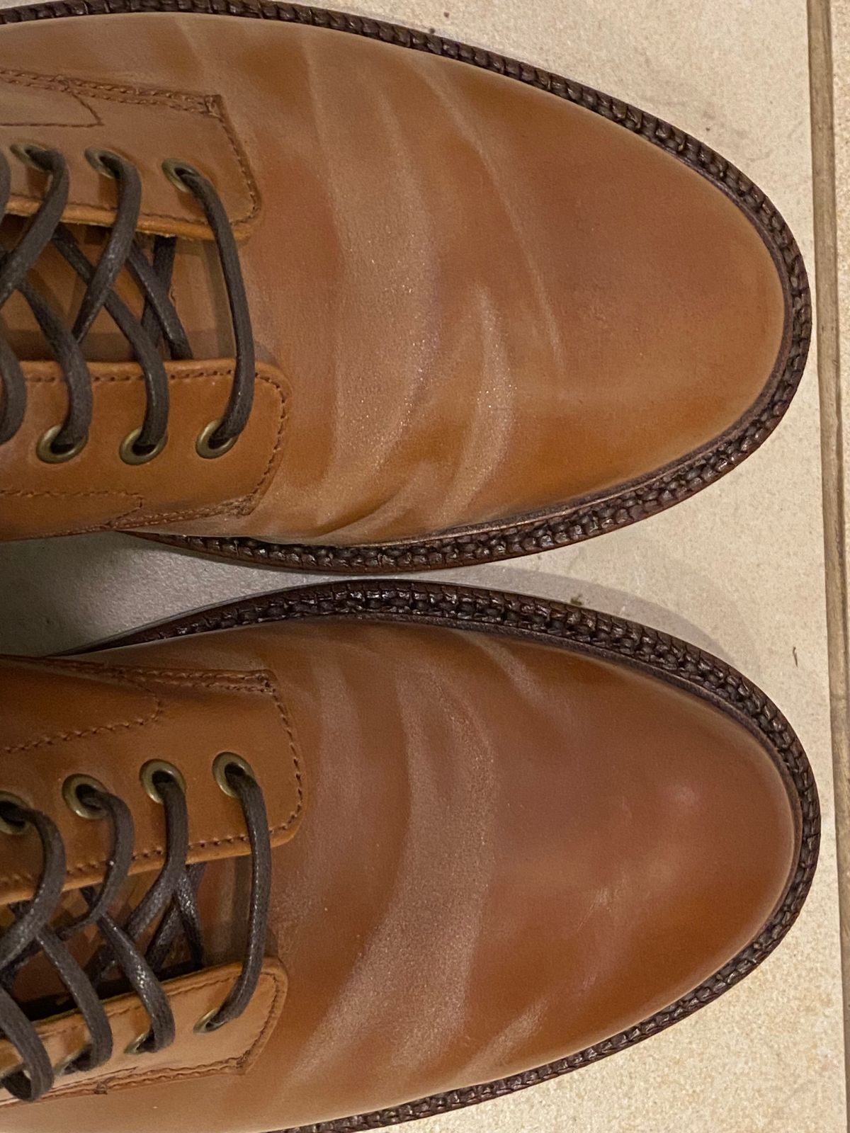 Photo by chris.8888 on January 16, 2025 of the Grant Stone Edward Boot in Horween Honey Glazed Shell Cordovan.