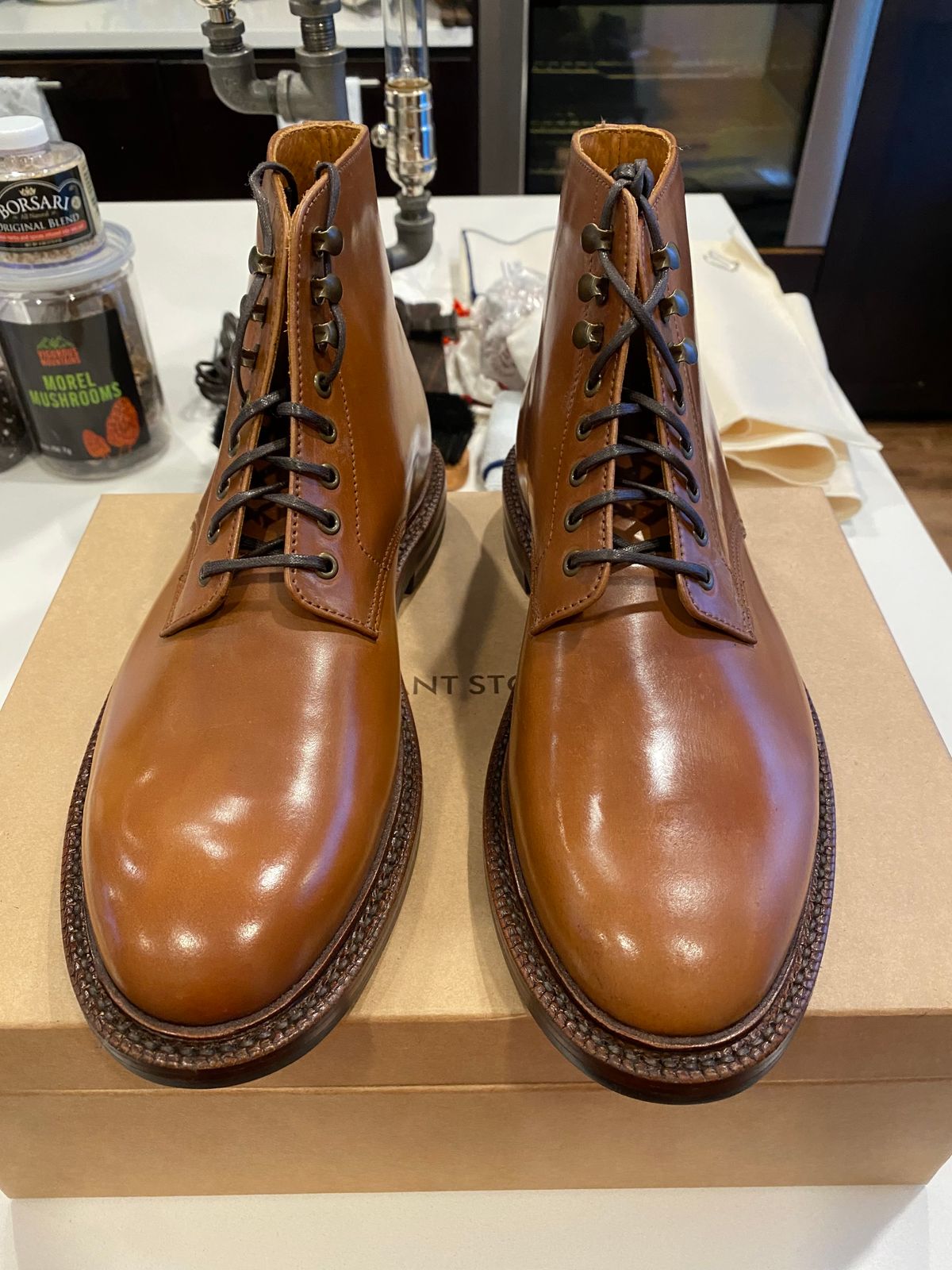 Photo by chris.8888 on December 13, 2024 of the Grant Stone Edward Boot in Horween Honey Glazed Shell Cordovan.