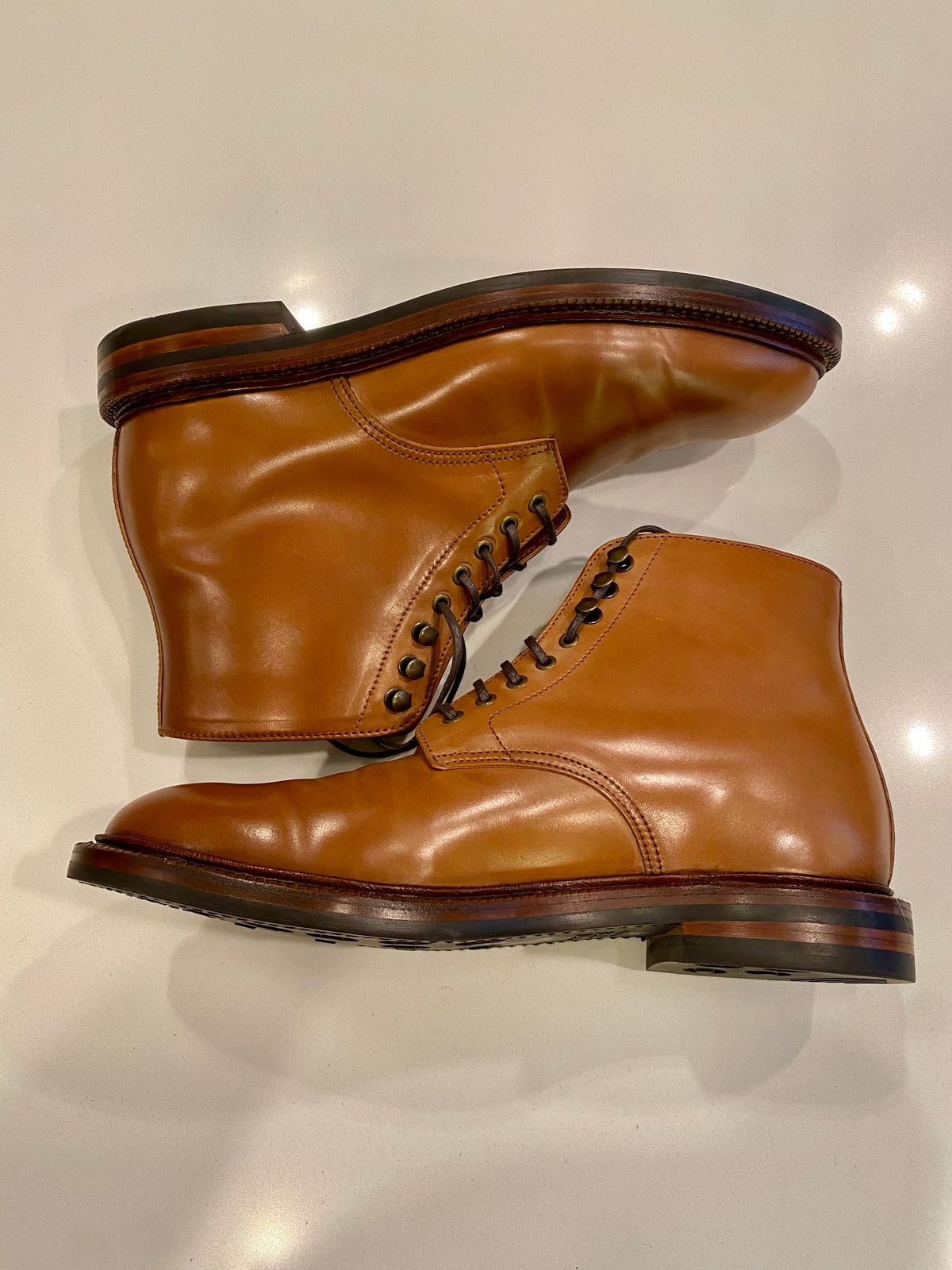 Photo by chris.8888 on May 7, 2025 of the Grant Stone Edward Boot in Horween Honey Glazed Shell Cordovan.