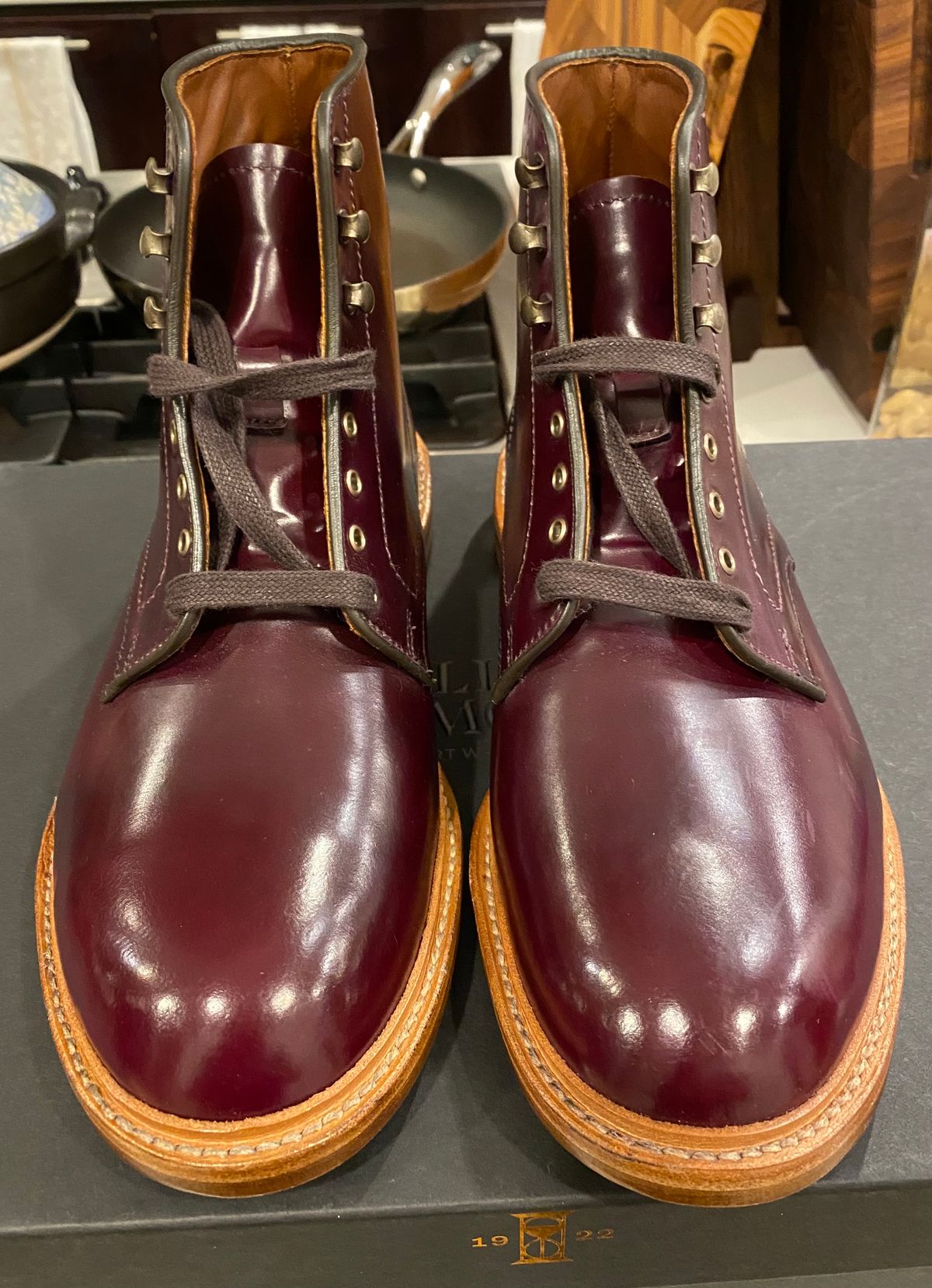 Photo by chris.8888 on January 11, 2025 of the Allen Edmonds Higgins Mill in Horween Ultraviolet Shell Cordovan.