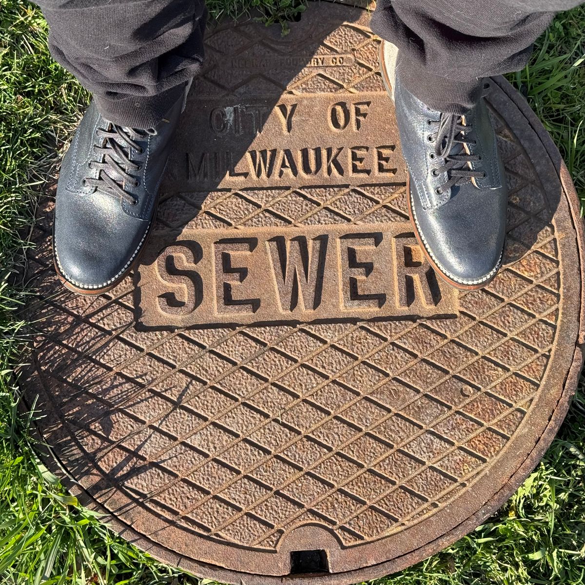 Photo by chris.8888 on April 10, 2026 of the Oldspeed MFG Service Boot 6” in Horween Navy Aspen Horsefront.