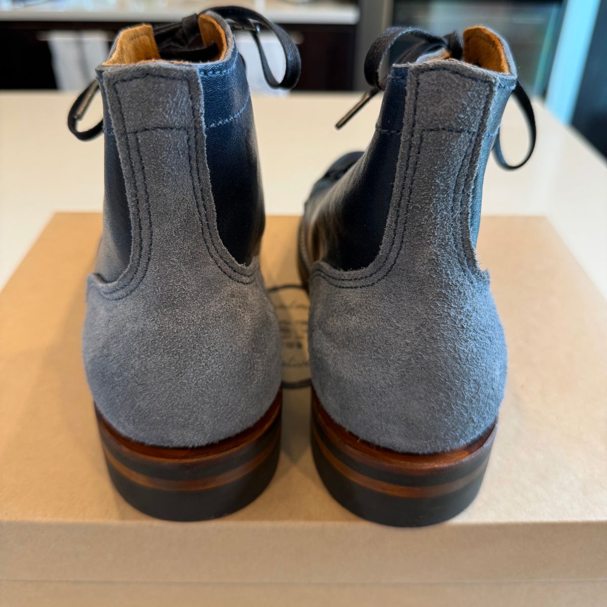 Photo by chris.8888 on July 12, 2025 of the Oldspeed Service Boot 6” in Horween Navy Aspen Horsefront.