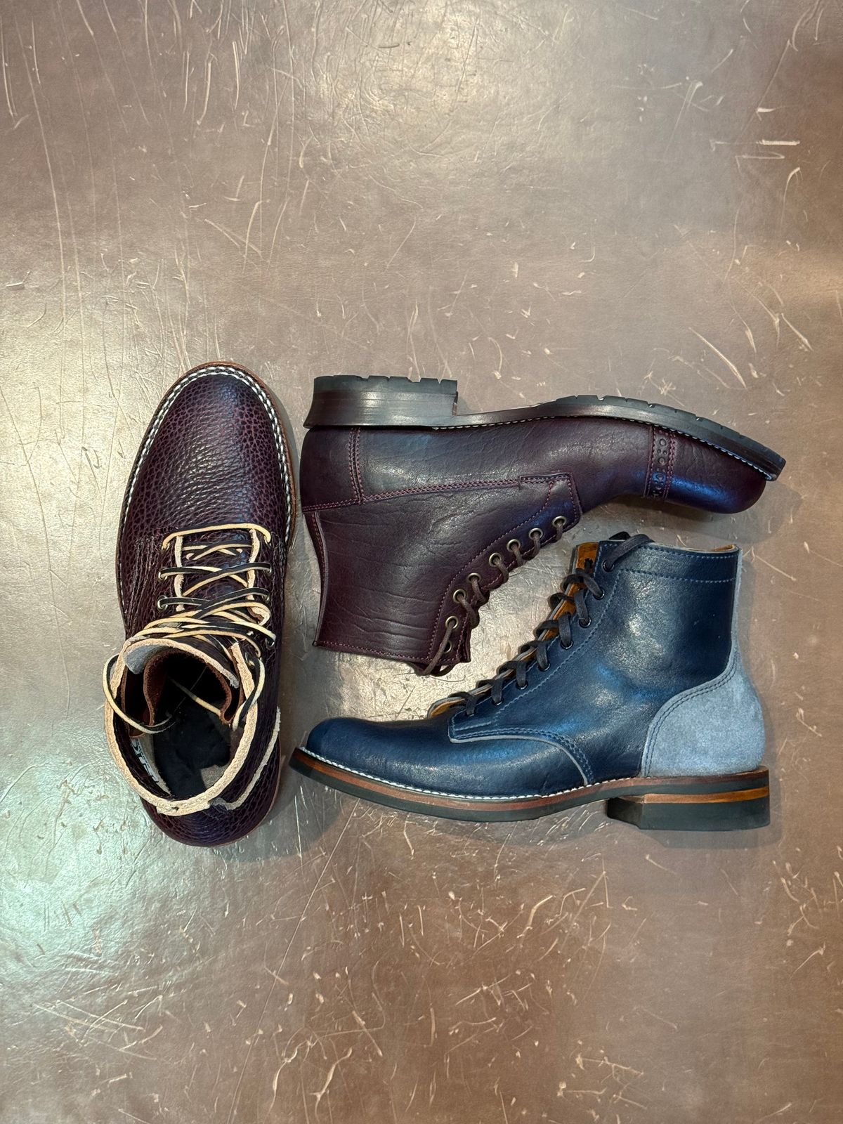 Photo by chris.8888 on July 15, 2025 of the Oldspeed Service Boot 6” in Horween Navy Aspen Horsefront.