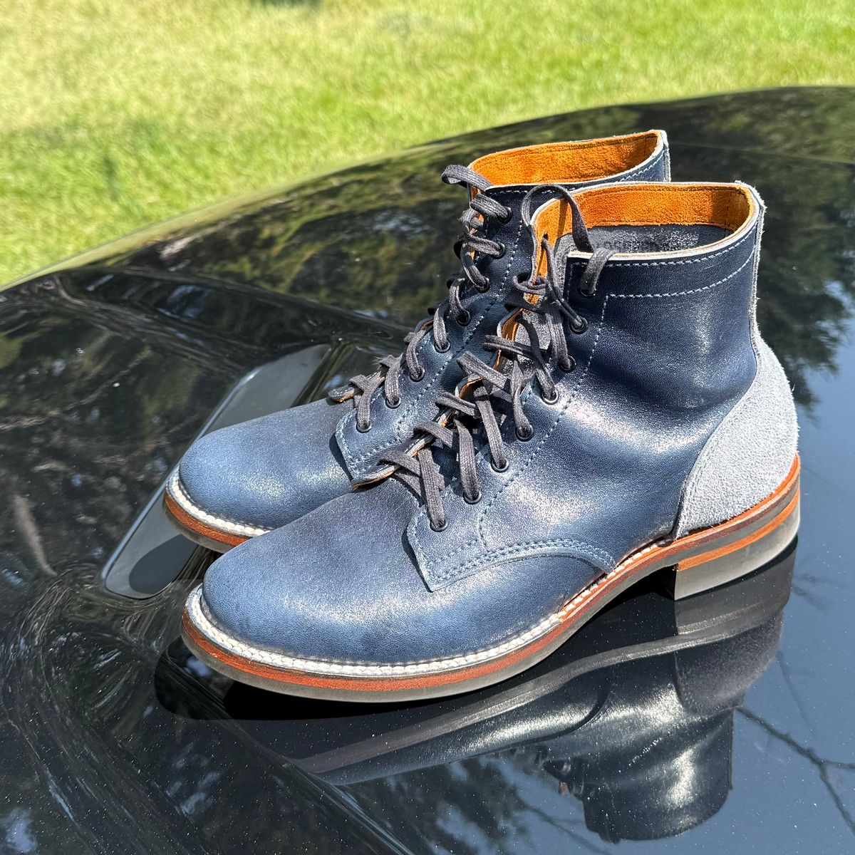 Photo by chris.8888 on August 5, 2025 of the Oldspeed Service Boot 6” in Horween Navy Aspen Horsefront.