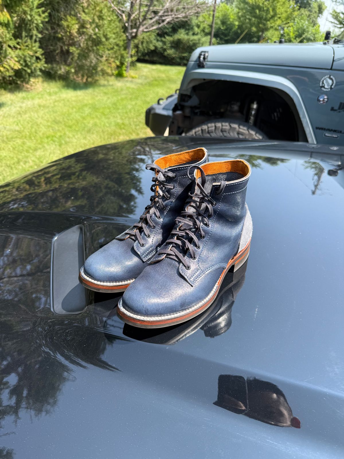 Photo by chris.8888 on August 5, 2025 of the Oldspeed Service Boot 6” in Horween Navy Aspen Horsefront.