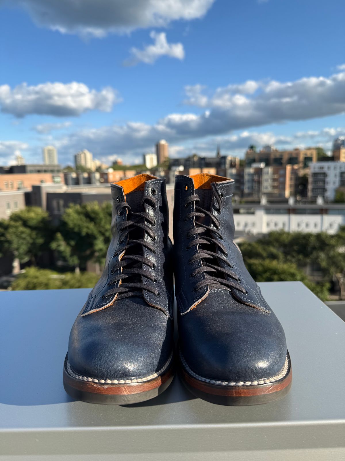 Photo by chris.8888 on August 25, 2025 of the Oldspeed Service Boot 6” in Horween Navy Aspen Horsefront.