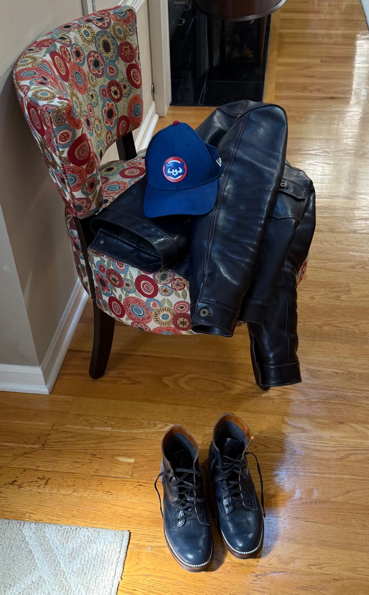 Photo by chris.8888 on September 7, 2025 of the Oldspeed Service Boot 6” in Horween Navy Aspen Horsefront.