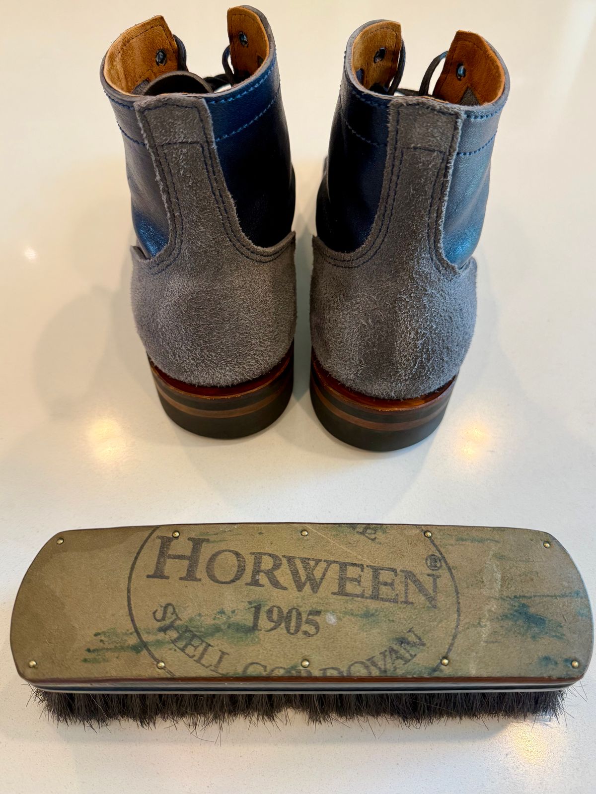 Photo by chris.8888 on September 23, 2025 of the Oldspeed Service Boot 6” in Horween Navy Aspen Horsefront.